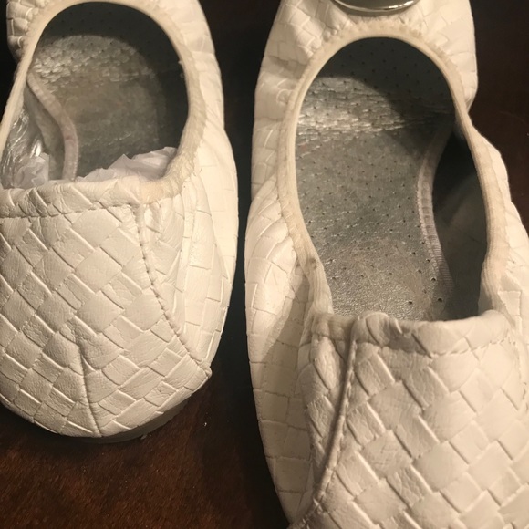 Shoes - Picture 2 of 6